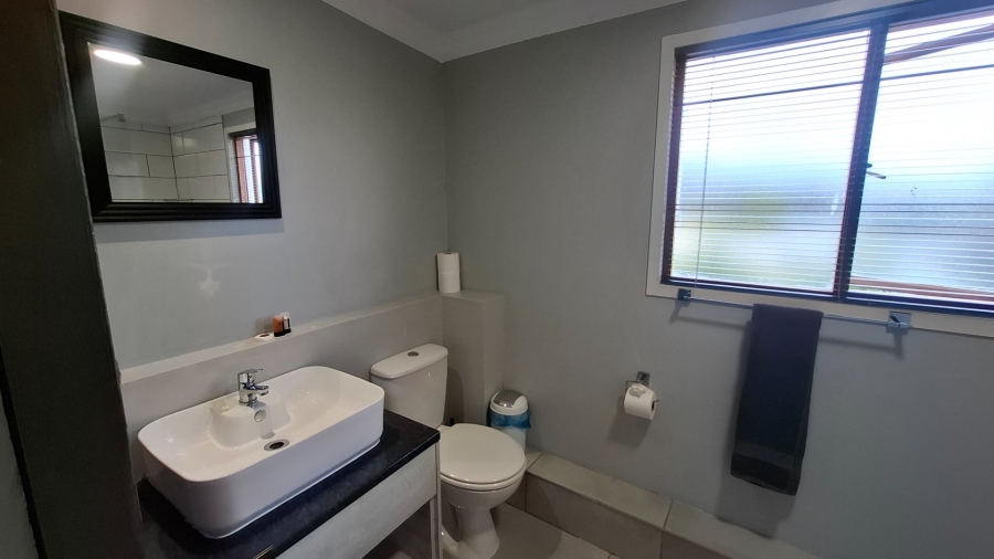 5 Bedroom Property for Sale in Blanco Western Cape